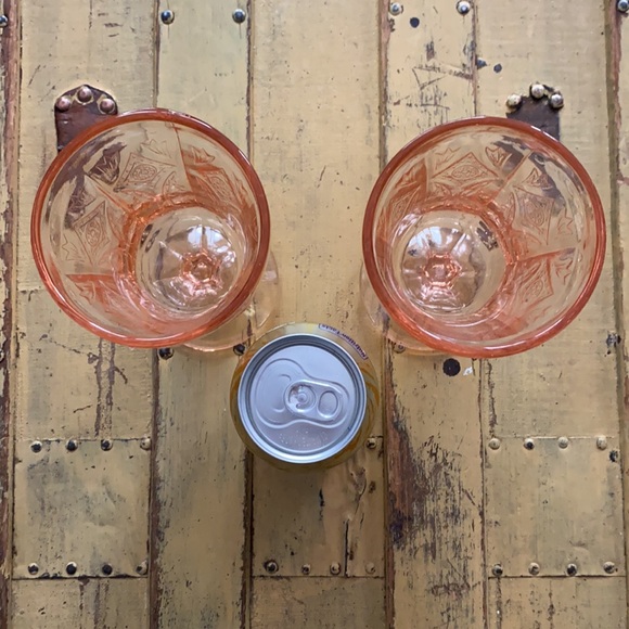 VINTAGE BLUSH PINK CARNIVAL GLASS GOBLET GLASS SET - Picture 6 of 11